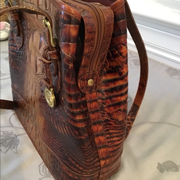 Beautiful Brahmin Croc Embossed Leather Bag - Picture 9 of 11